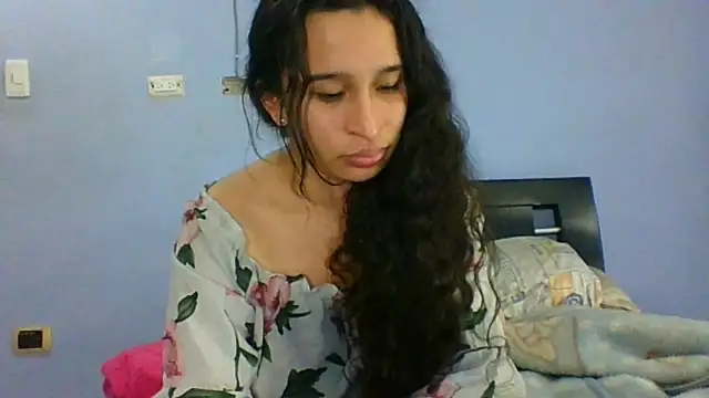 Snapshot of scarlettscottx_ chatting on 05.14.26 scarlettscottx online show from 05.14.26
