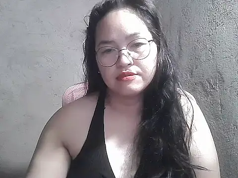 Snapshot of wildchinita00 chatting on 06.25.26 wildchinita00 online show from 06.25.26