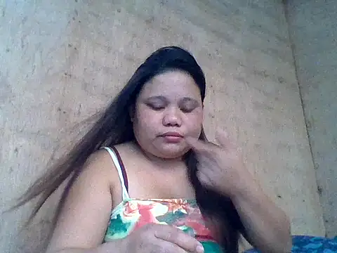 Snapshot of sweetlyn31 chatting on 04.05.26 sweetlyn31 online show from 04.05.26