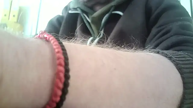 Snapshot of truble78 chatting on 02.26.26 truble78 online show from 02.26.26