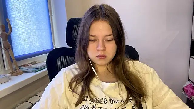 Snapshot of TomikoPfau chatting on 03.06.26 TomikoPfau online show from 03.06.26