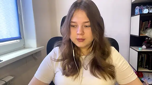 Snapshot of TomikoPfau chatting on 03.13.26 TomikoPfau online show from 03.13.26