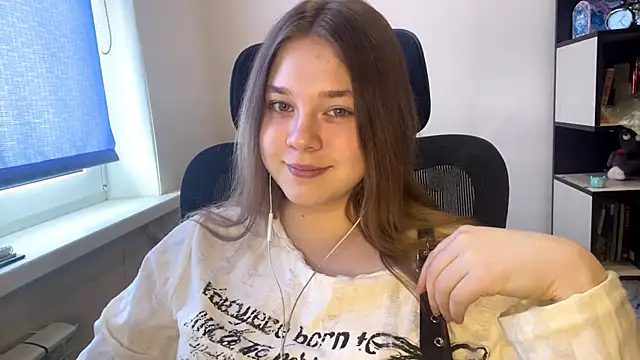 Snapshot of TomikoPfau chatting on 03.19.26 TomikoPfau online show from 03.19.26