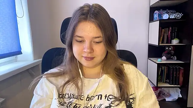 Snapshot of TomikoPfau chatting on 04.01.26 TomikoPfau online show from 04.01.26