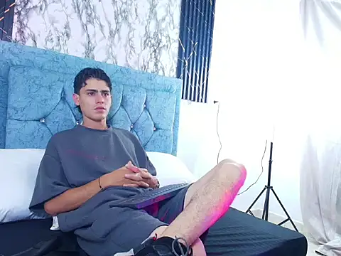 Snapshot of Damnian_xx chatting on 03.03.26 Damnian xx online show from 03.03.26