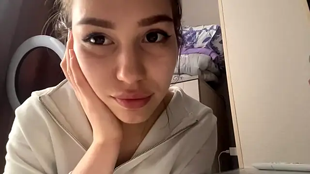 HypnoticEyeys online show from 02.25.26