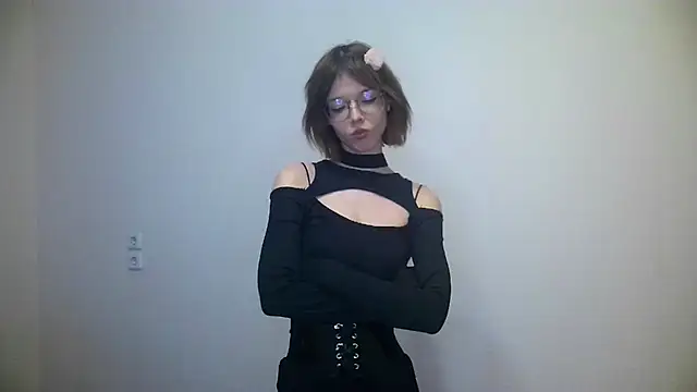 Kate Mooss online show from 02.24.26