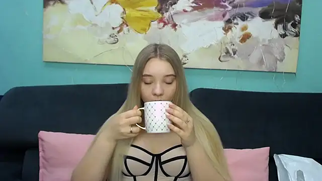 MilanaSiia online show from 03.06.26