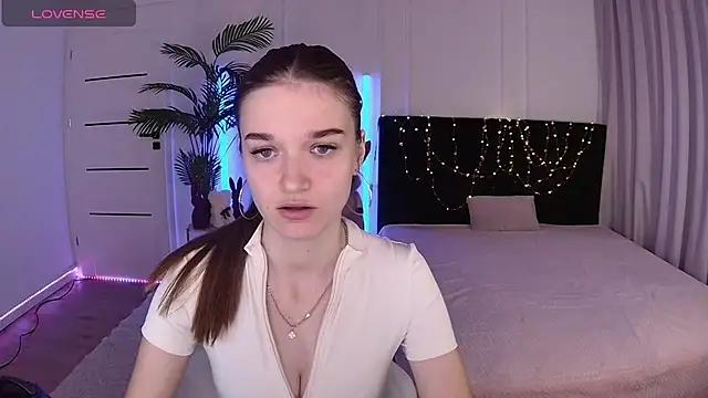 Ann Wood online show from 05.08.26