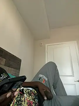 Snapshot of makeherfeelg chatting on 02.19.26 makeherfeelg online show from 02.19.26