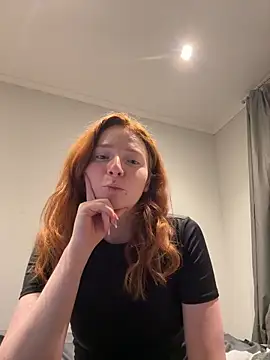 Snapshot of HoneyBunny18 chatting on 02.23.26 HoneyBunny18 online show from 02.23.26