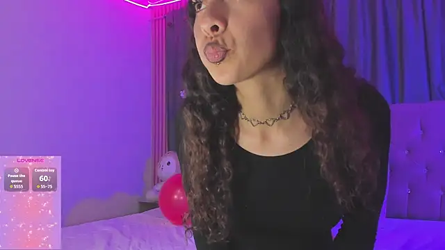 Kiara lovely online show from 03.29.26