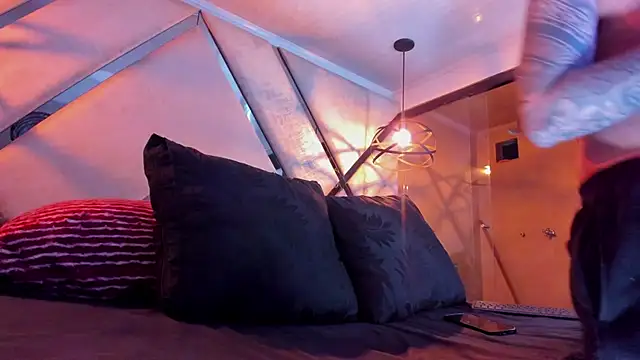 SantiagoHincapiie online show from 03.06.26