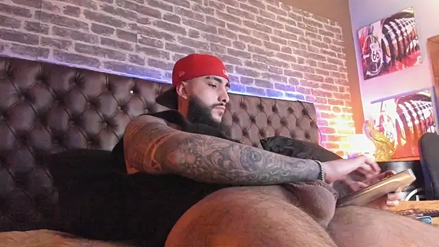 SantiagoHincapiie online show from 03.09.26