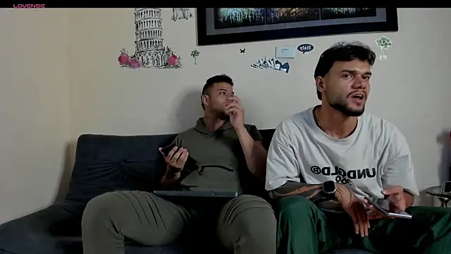 heteros hot  online show from 04.15.26