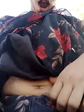 wifedesi7050 online show from 04.22.26