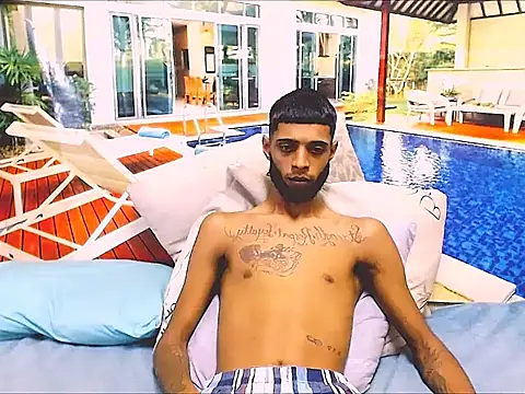 Snapshot of CharmingIndian1 chatting on 04.12.26 CharmingIndian1 online show from 04.12.26