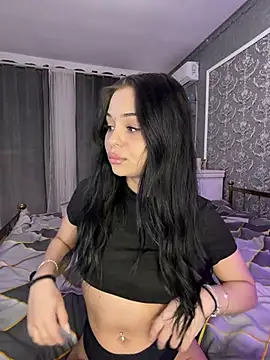 Olivia Noor online show from 05.12.26