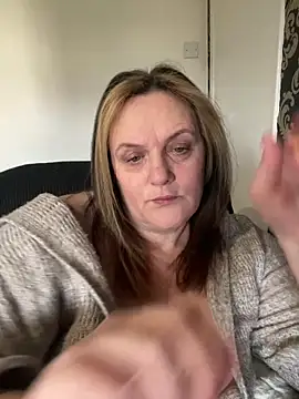 Snapshot of Busty-GilfQuinn chatting on 02.27.26 Busty-GilfQuinn online show from 02.27.26