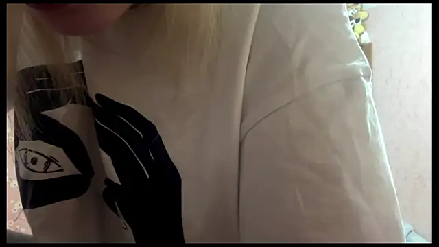 LiraDreamX online show from 04.15.26