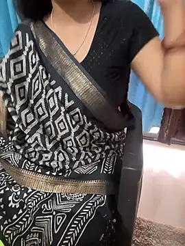 Queenlipx online show from 02.21.26