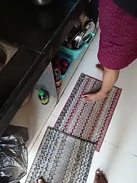 Queenlipx online show from 03.11.26