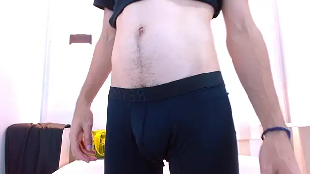 Aron Wild online show from 02.24.26