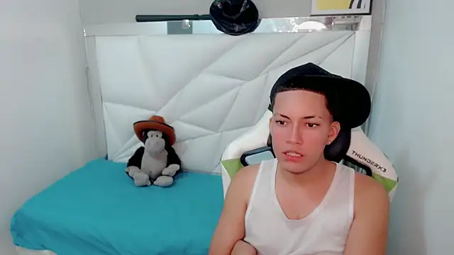 Street poemm  online show from 03.08.26