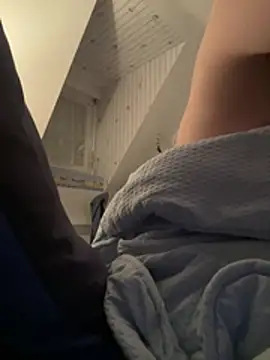 Snapshot of bebyzor chatting on 02.21.26 bebyzor online show from 02.21.26