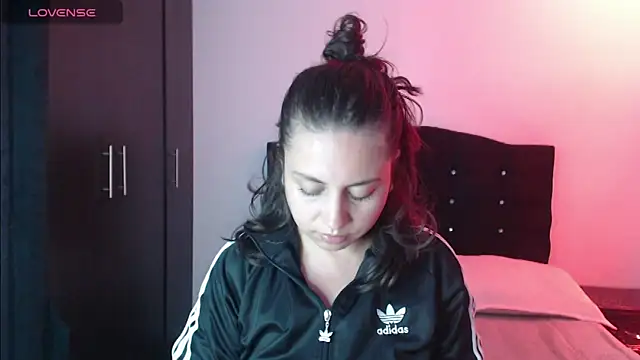 Ana  arms online show from 05.04.26