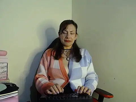 ivonnahills online show from 02.26.26