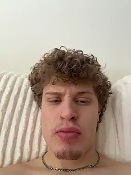 Snapshot of PAPITRVN chatting on 02.23.26 PAPITRVN online show from 02.23.26