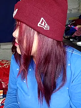 Snapshot of la_rojita chatting on 02.25.26 la rojita online show from 02.25.26