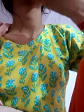 Snapshot of khushi_jain chatting on 03.03.26 khushi jain online show from 03.03.26