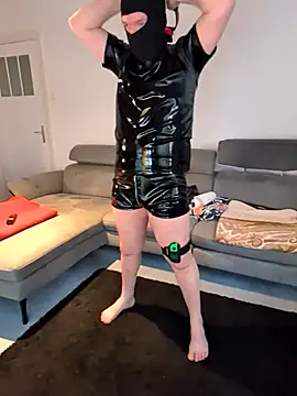 Snapshot of Latex_GamerGuy chatting on 02.21.26 Latex GamerGuy online show from 02.21.26