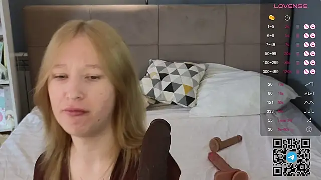 Snapshot of Mira_Berto chatting on 04.11.26 Mira Berto online show from 04.11.26