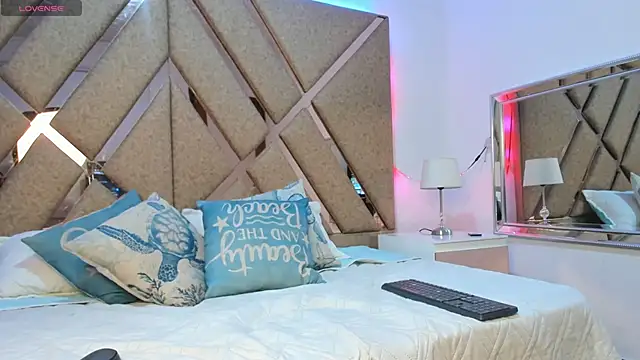 Tashi7 online show from 03.16.26