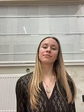 Vikkie seXyGiiiirl XoXo online show from 03.15.26