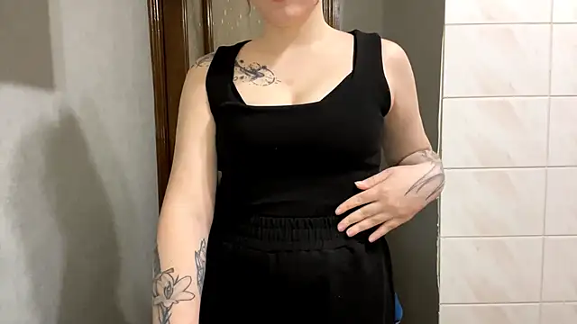 Snapshot of EmberStorm chatting on 02.23.26 EmberStorm online show from 02.23.26