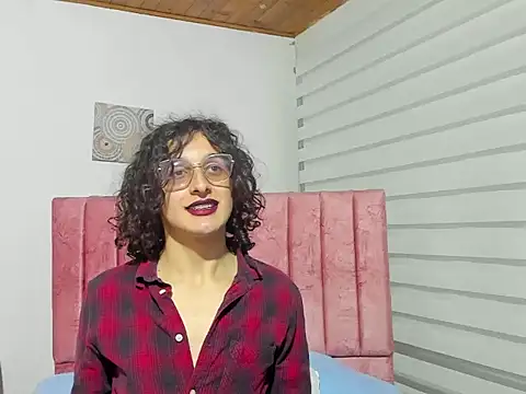 Maverick angel online show from 04.21.26