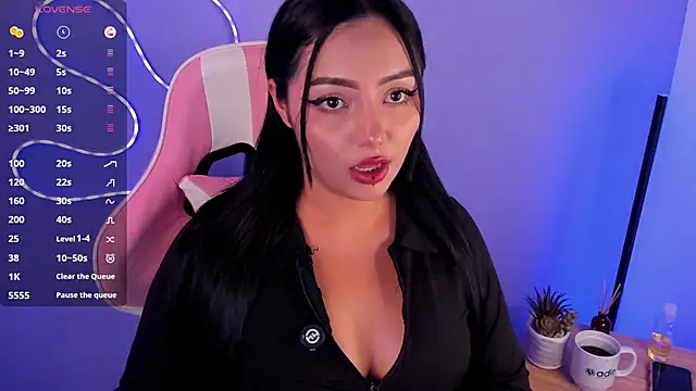 Snapshot of NinaAngel6 chatting on 05.26.26 NinaAngel6 online show from 05.26.26