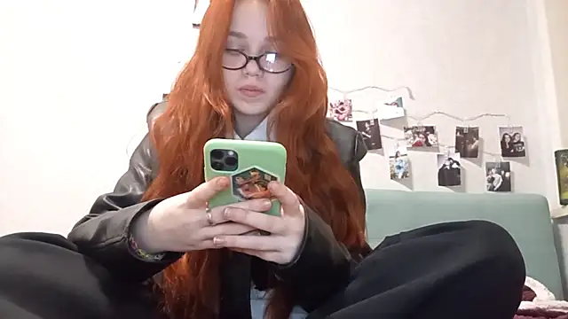 DizzyRina online show from 02.24.26