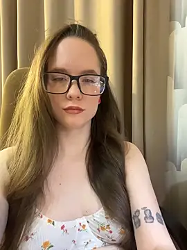 Snapshot of DivaAurumX chatting on 02.26.26 DivaAurumX online show from 02.26.26