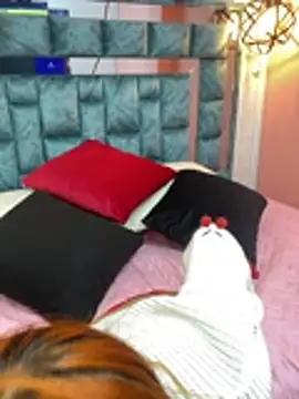 Snapshot of Elaaa_pink21 chatting on 02.24.26 Elaaa pink21 online show from 02.24.26