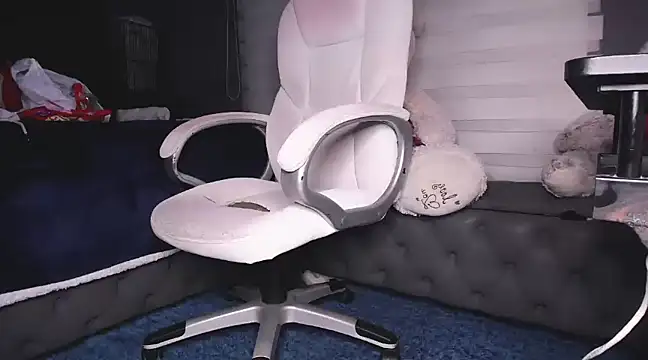 dirty 27cms online show from 01.18.25