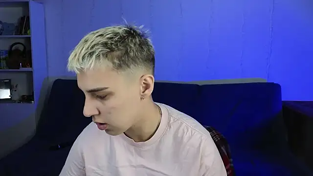 LuxuryLoverss online show from 06.24.26