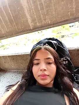 Snapshot of Sexy_cloe_outdoors chatting on 02.25.26 Sexy cloe outdoors online show from 02.25.26