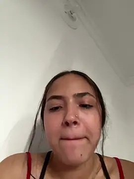 Sexy cloe outdoors online show from 03.11.26