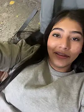 Snapshot of Sexy_mia_outdoors chatting on 02.27.26 Sexy mia outdoors online show from 02.27.26