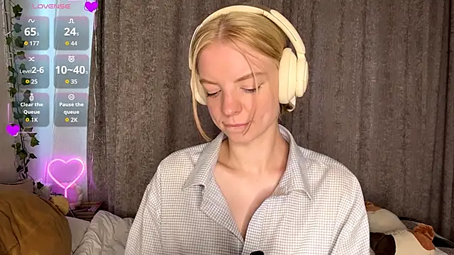 Marry Sornatiko online show from 06.19.26